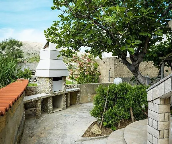 Tiam Apartman Pag Town